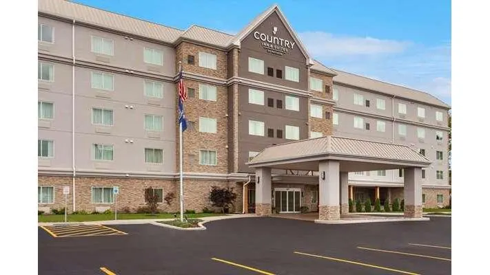 Country Inn & Suites by Radisson, Buffalo South I-90, NY