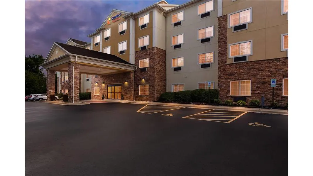 Comfort Suites Grayslake near Libertyville North