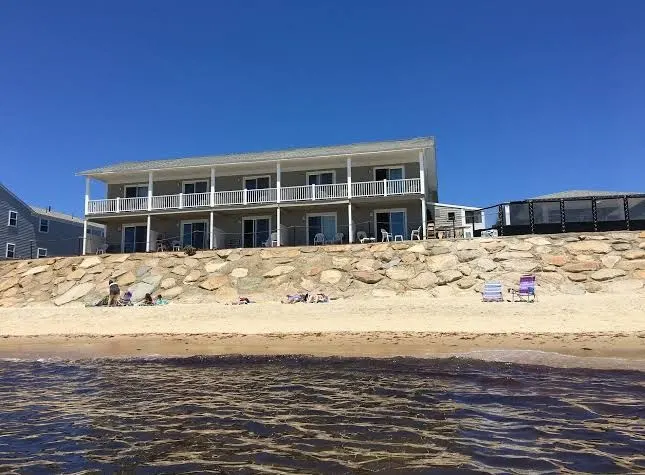 Three Seasons Resort