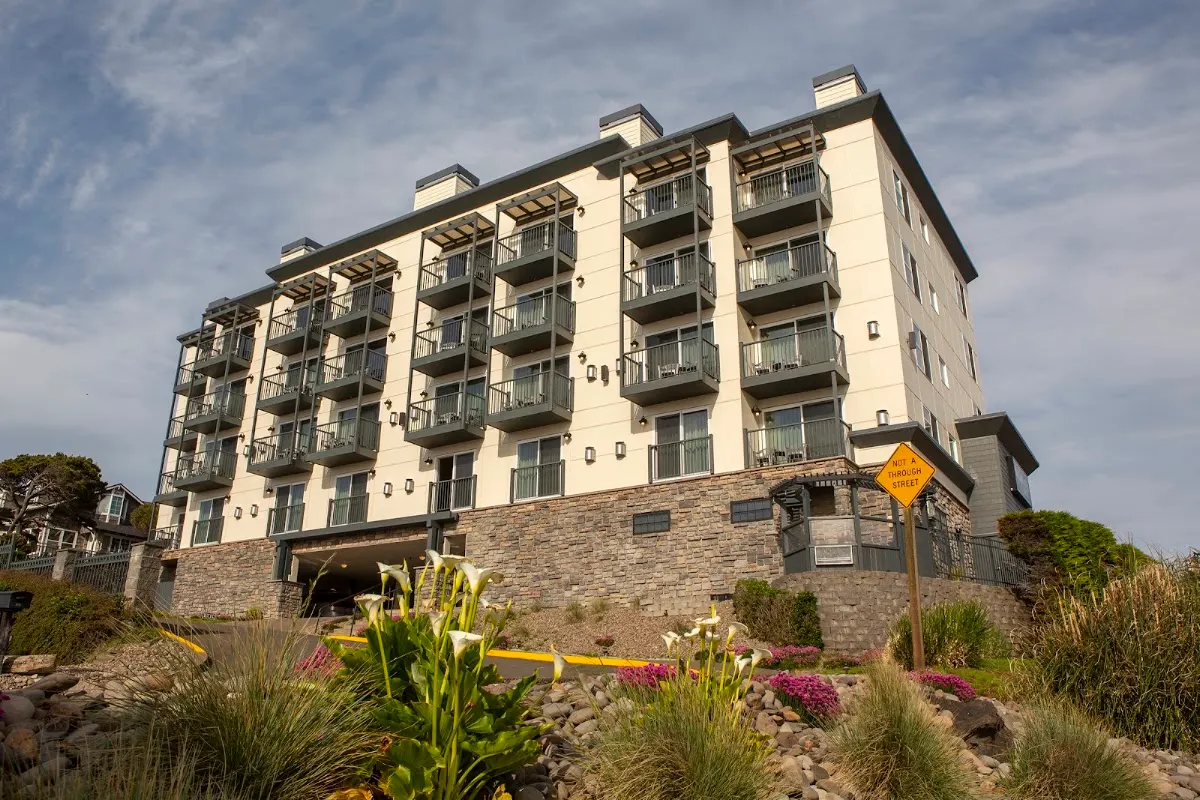 Shearwater Inn
