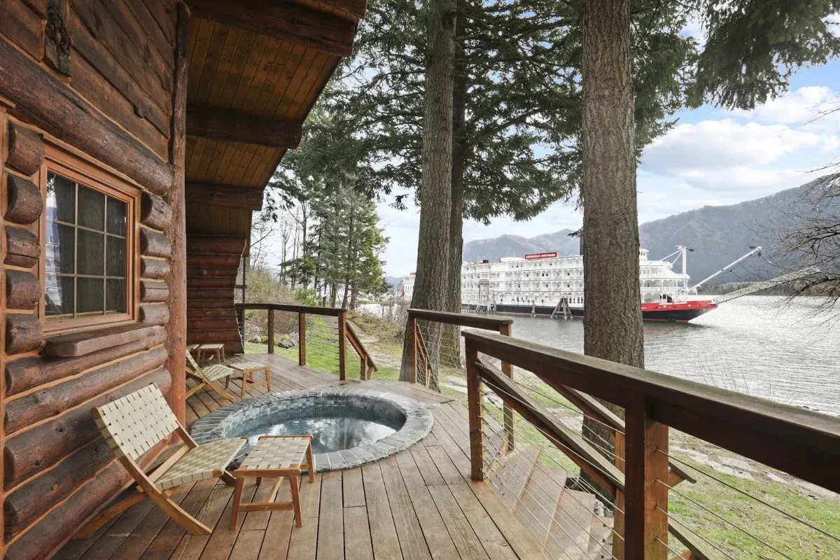 Wilder & Pine Riverside Cabins