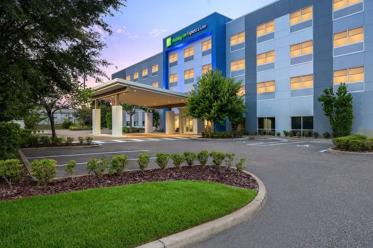 Holiday Inn Express & Suites Tampa North - Wesley Chapel by IHG