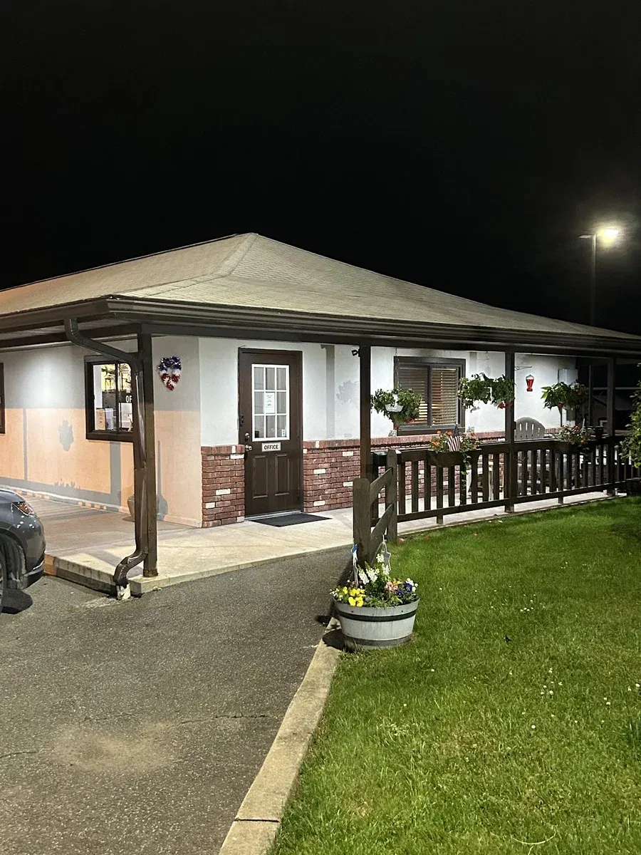 Upper Delaware Inn