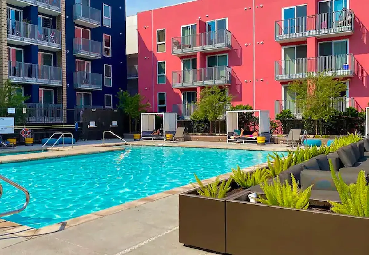 One Lux Stay LA Plaza Village