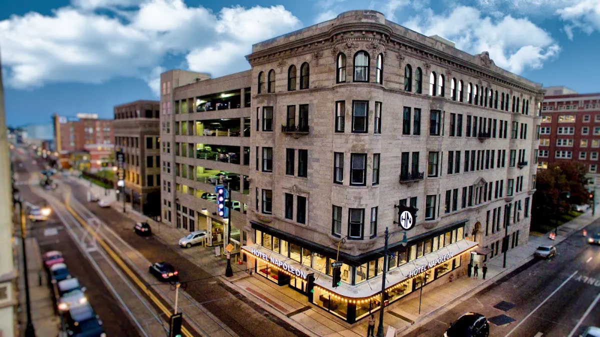 Voco by IHG Hotel Napoleon Memphis Downtown