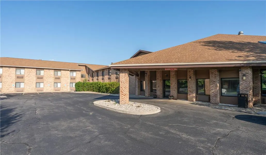 Quality Inn & Suites Sun Prairie Madison East