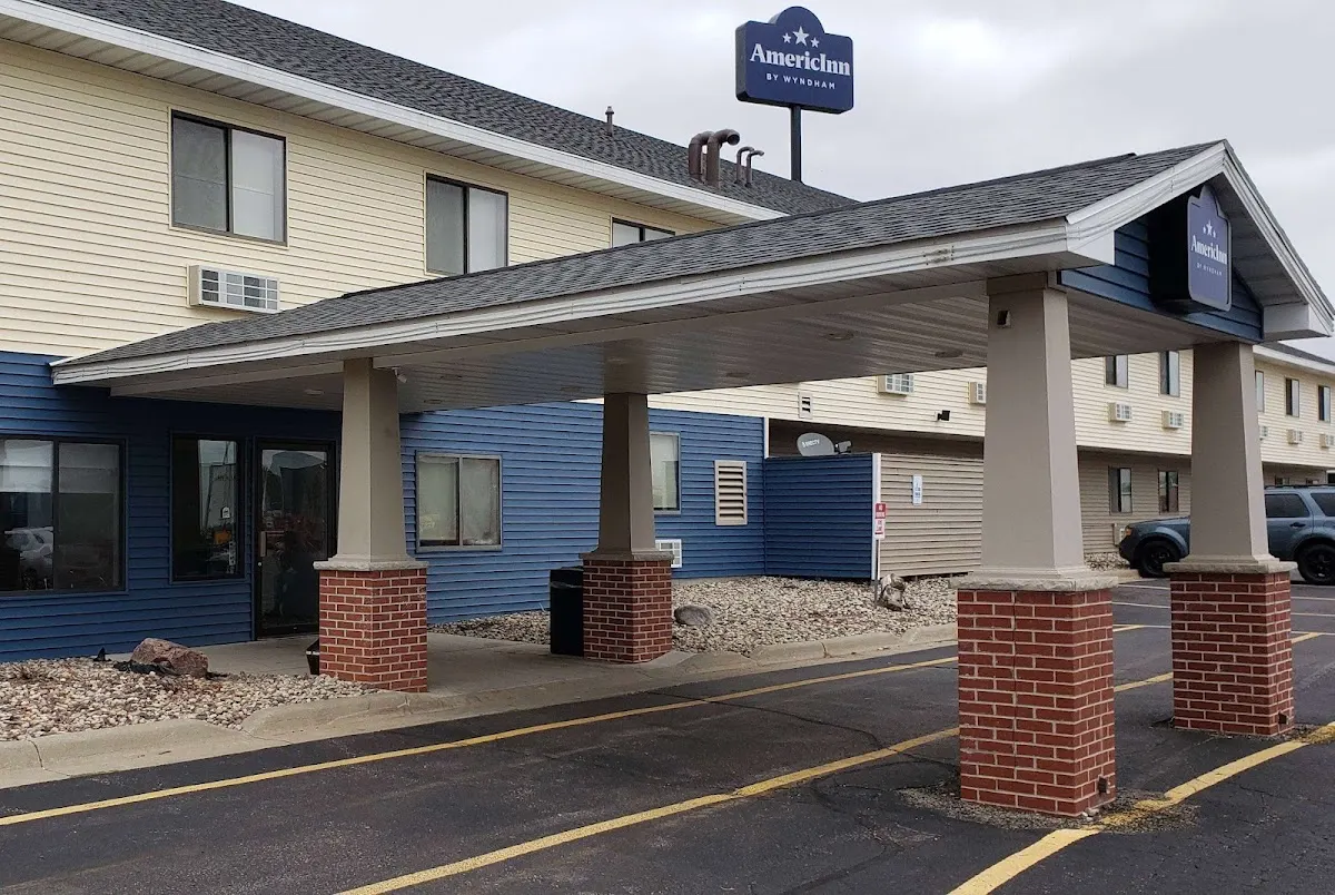 AmericInn by Wyndham Mauston