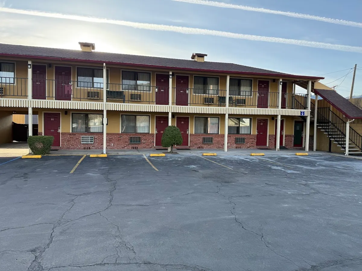 Klamath Motor Lodge
