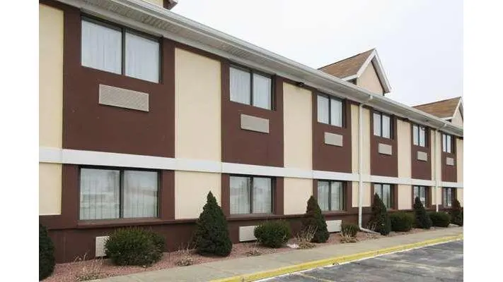 Quality Inn & Suites Benton Harbor - St. Joseph
