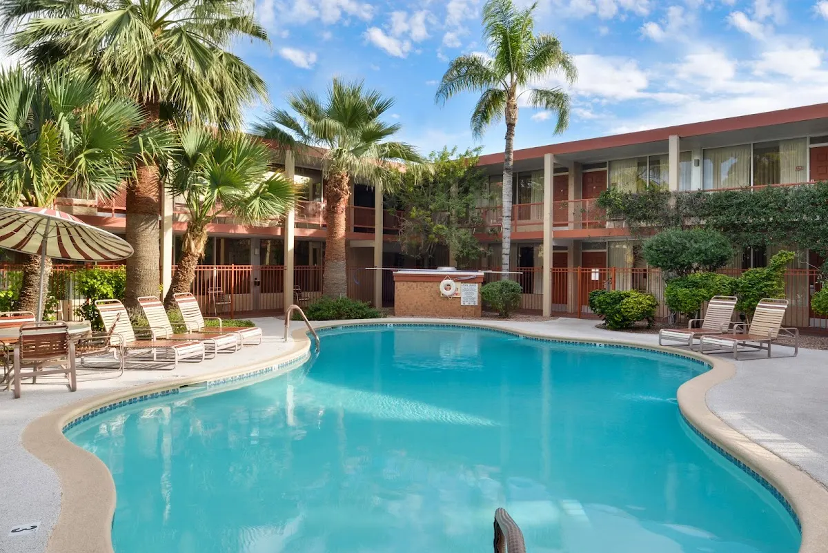 Papago Inn