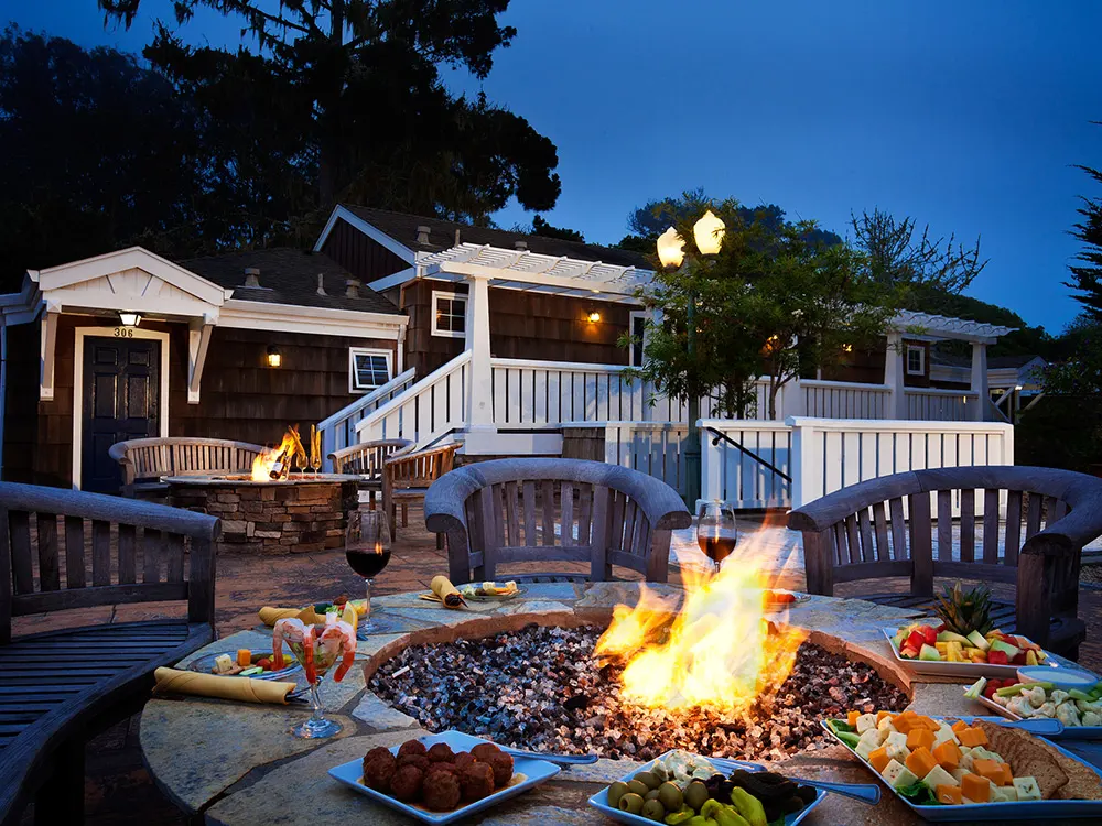 Lighthouse Lodge & Cottages