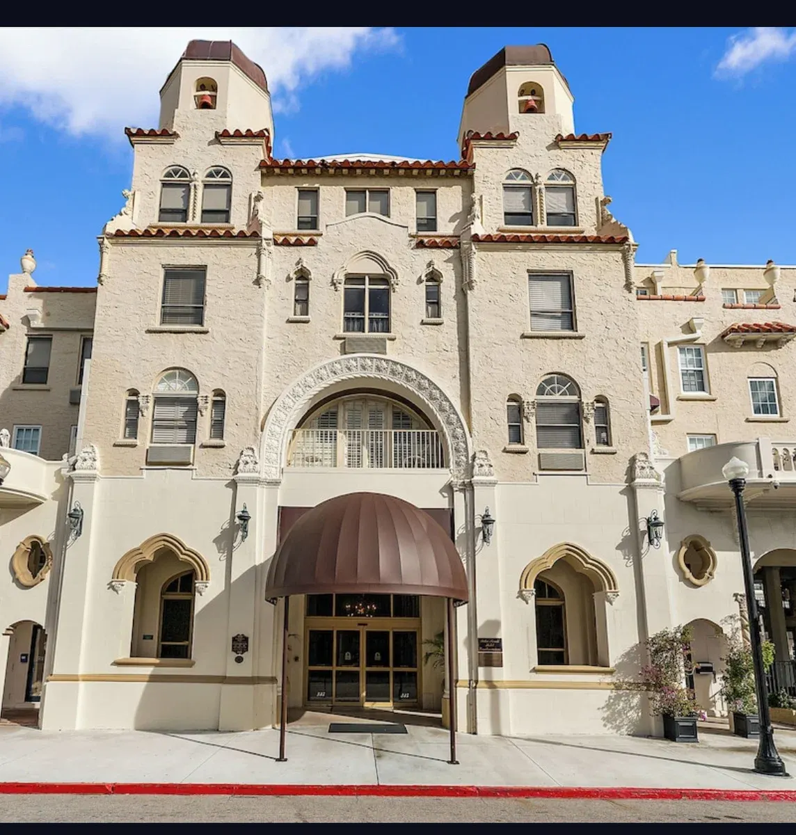 Palm Beach Historic Hotel with Juliette Balconies!