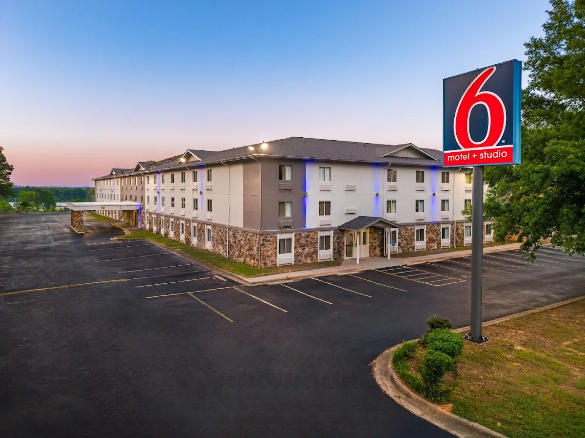 Motel 6 Little Rock, AR - South