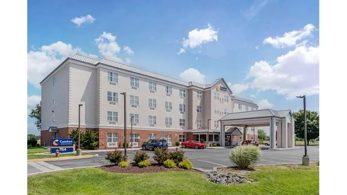 Comfort Inn & Suites Dover near Speedway