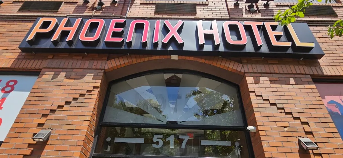 Phoenix Hotel