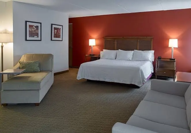 Long Creek Hotel