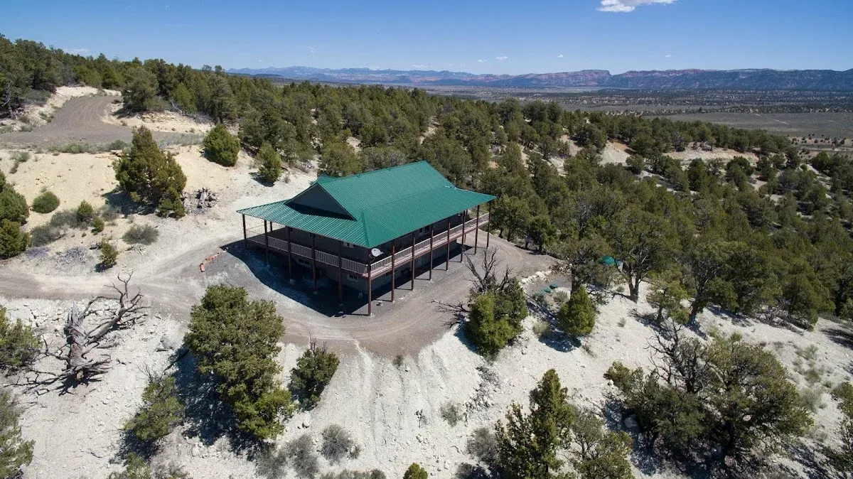 Ridgetop Hideaway