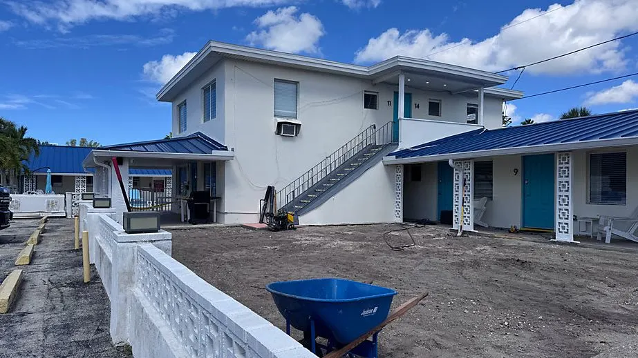 Ebb Tide Inn and Suites