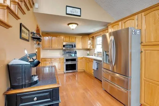Game Room & On-site Pond: Laurelville Retreat!