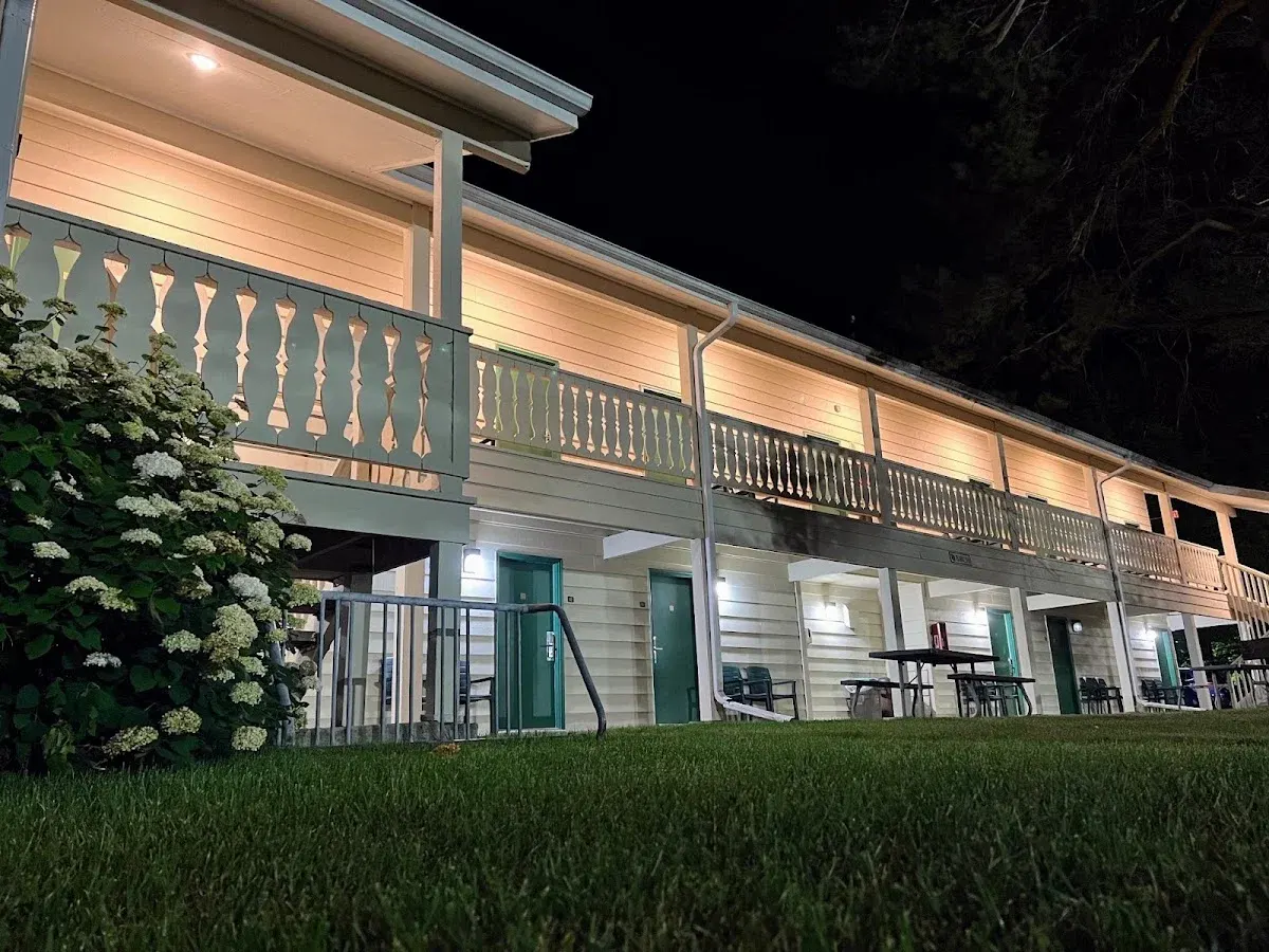 Parkwood Lodge - Door County