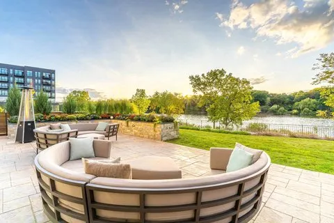 Courtyard by Marriott Appleton Riverfront