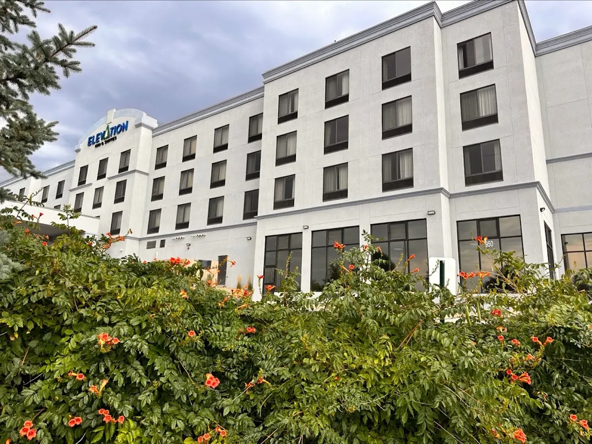 Elevation Inn & Suites, Trademark Collection by Wyndham