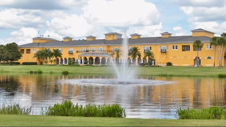 Tampa Palms Country Club