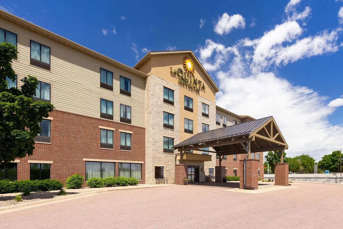 La Quinta Inn & Suites by Wyndham Sioux Falls