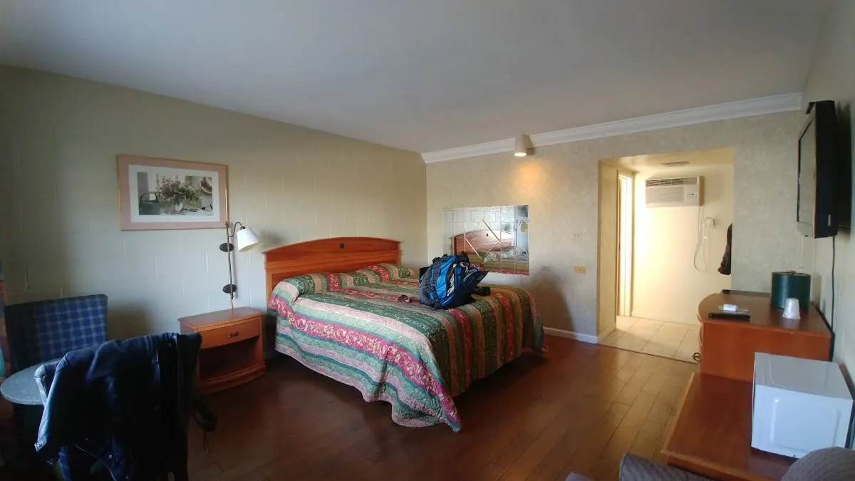 Village Inn Motel