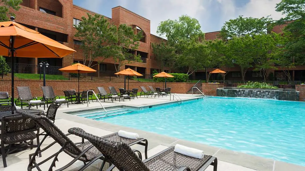 DoubleTree Suites by Hilton Hotel Charlotte - SouthPark