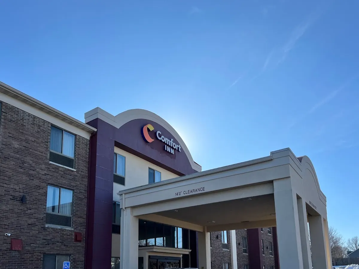 Comfort Inn Lees Summit @ Hwy 50 & Hwy 291