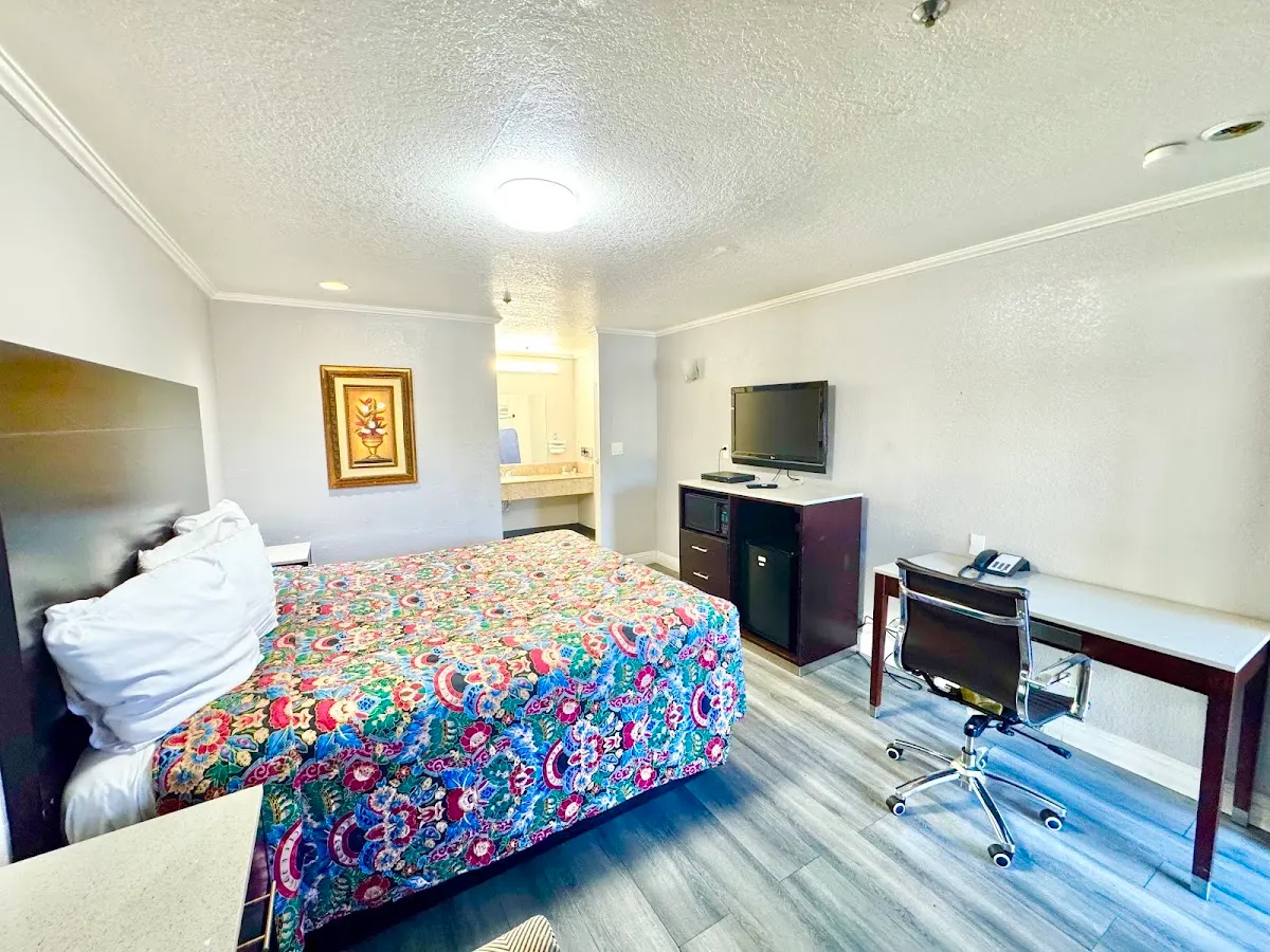 Executive Inn and Suites