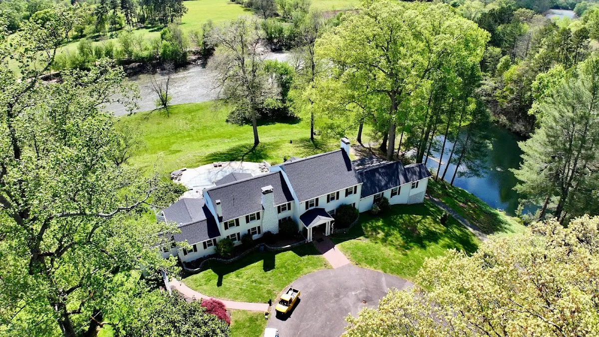 Tall Tree Manor