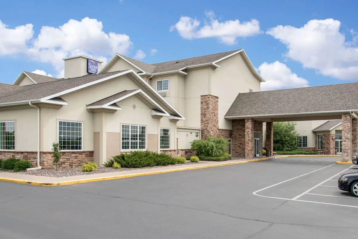 Sleep Inn & Suites Conference Center Eau Claire North