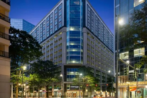 Courtyard by Marriott Charlotte City Center