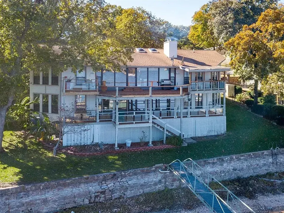 Luxury Lake Front VRBO