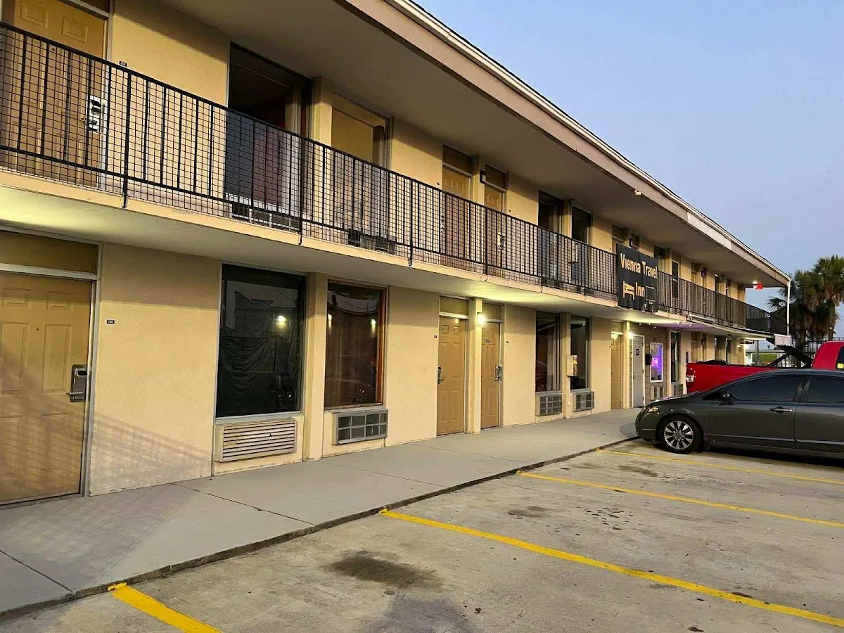 Vienna Travel Inn