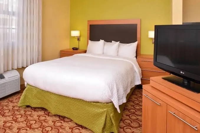 Candlewood Suites Miami Lakes, an IHG Hotel