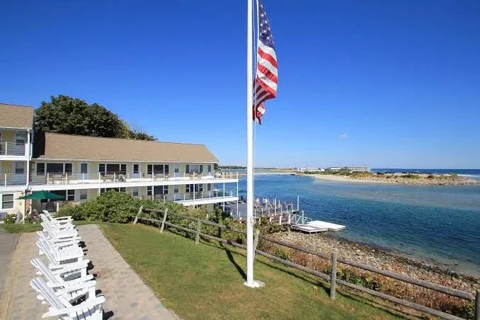 Sea Chambers Motel