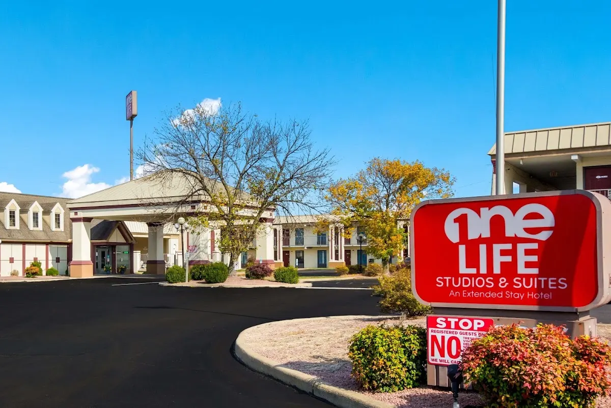 1 Life Studios & Suites