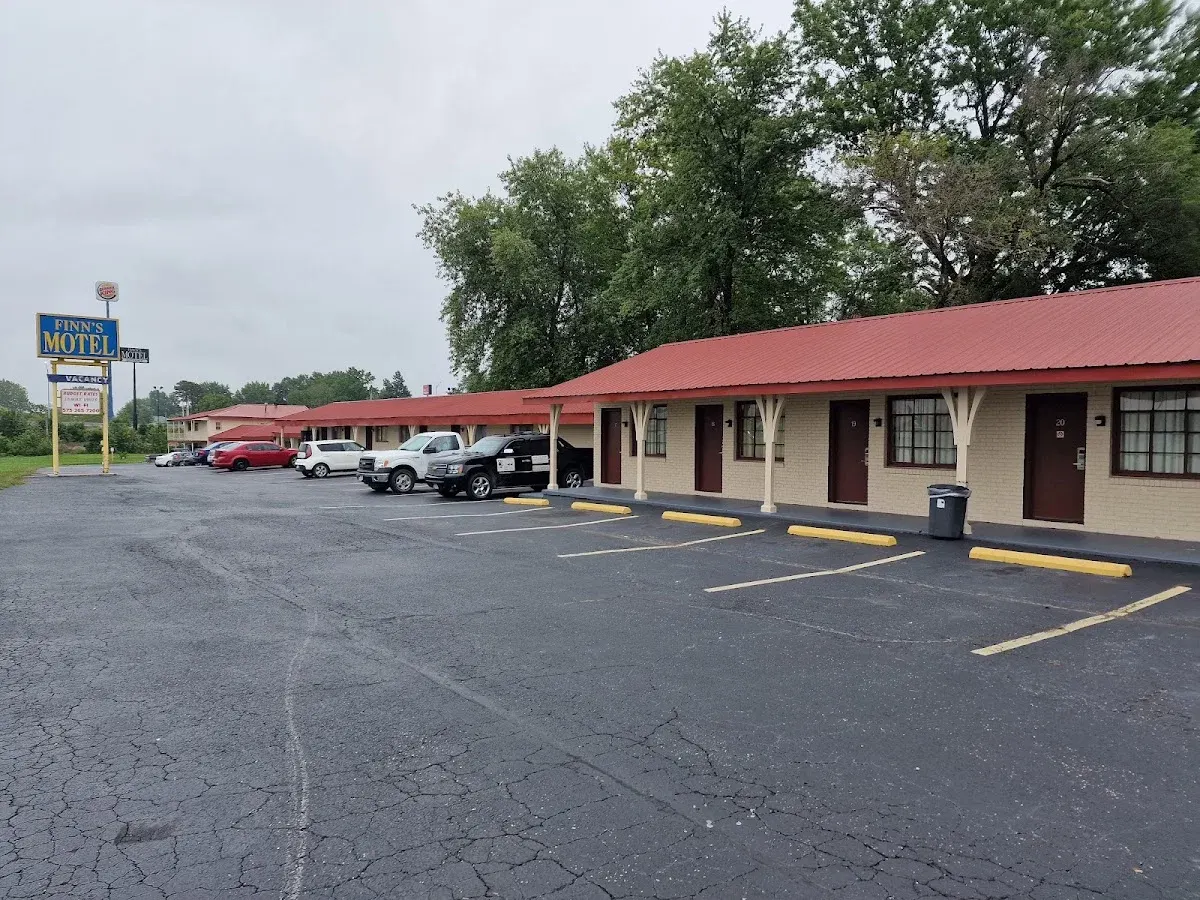 Finn's 66 Motel