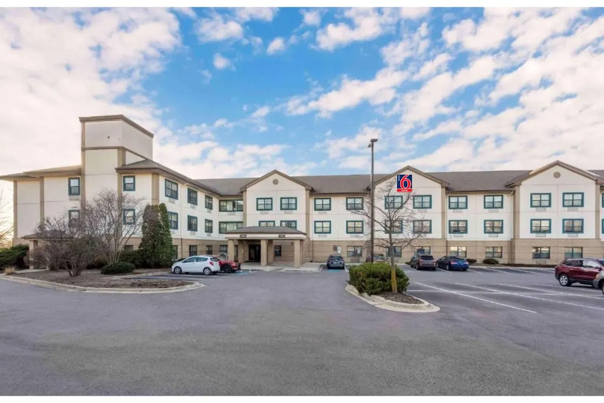 Studio 6 Extended Stay Chicago Lisle IL