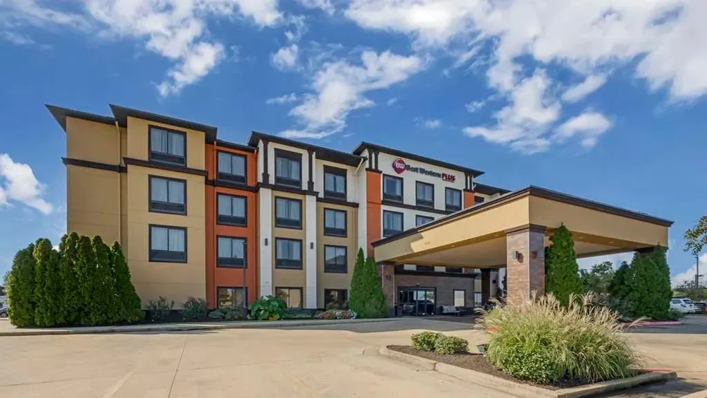 Best Western Plus Tupelo Inn & Suites