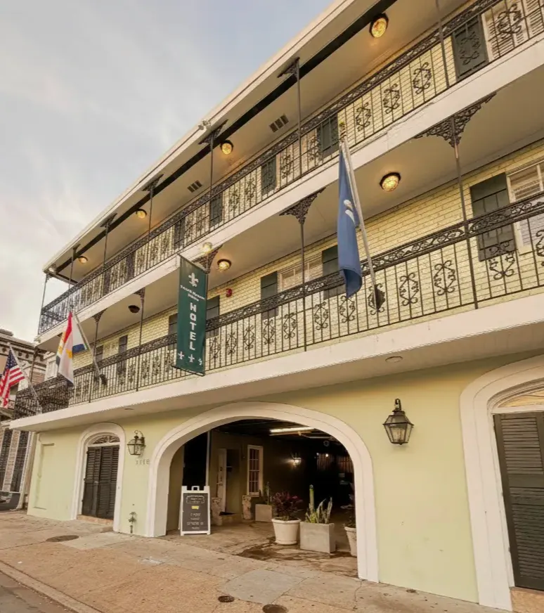 French Quarter Suites