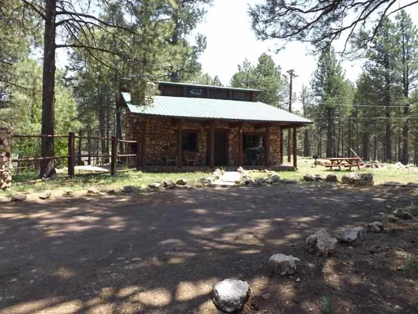Arizona Mountain Inn & Cabins