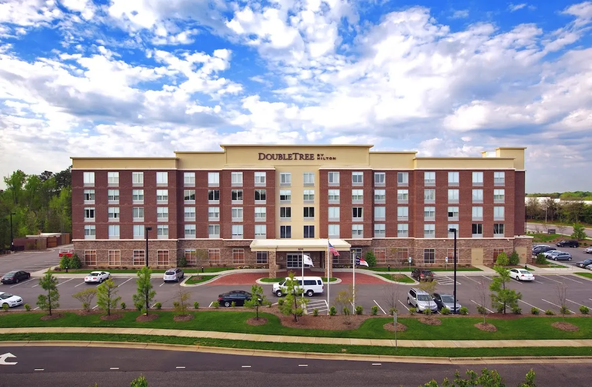 DoubleTree by Hilton Hotel Raleigh - Cary