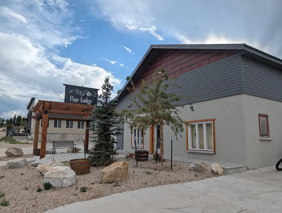 Pine Lodge