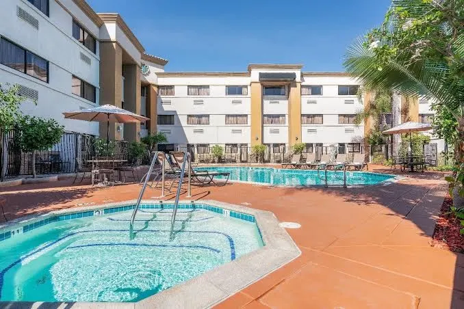 Holiday Inn Santa ANA-Orange Co.