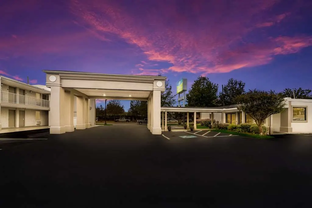 SureStay by Best Western Columbus Downtown