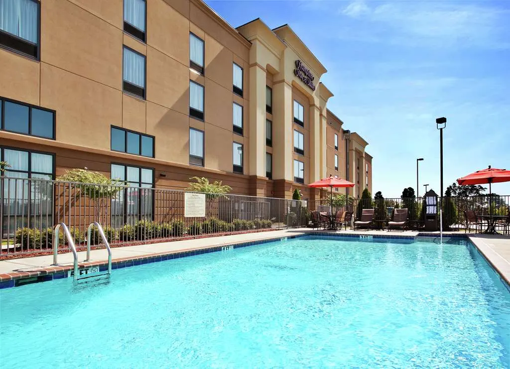 Hampton Inn & Suites Millington